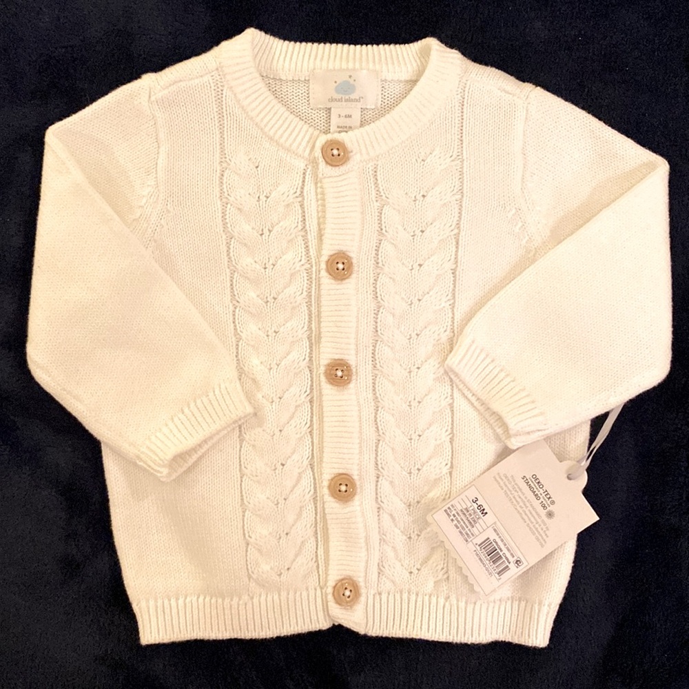NWT beautiful white baby cardigan sweater 🌸